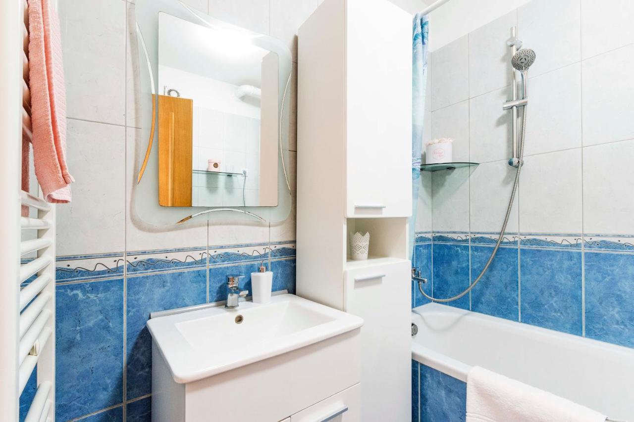 Apartment Elena Póla Kültér fotó